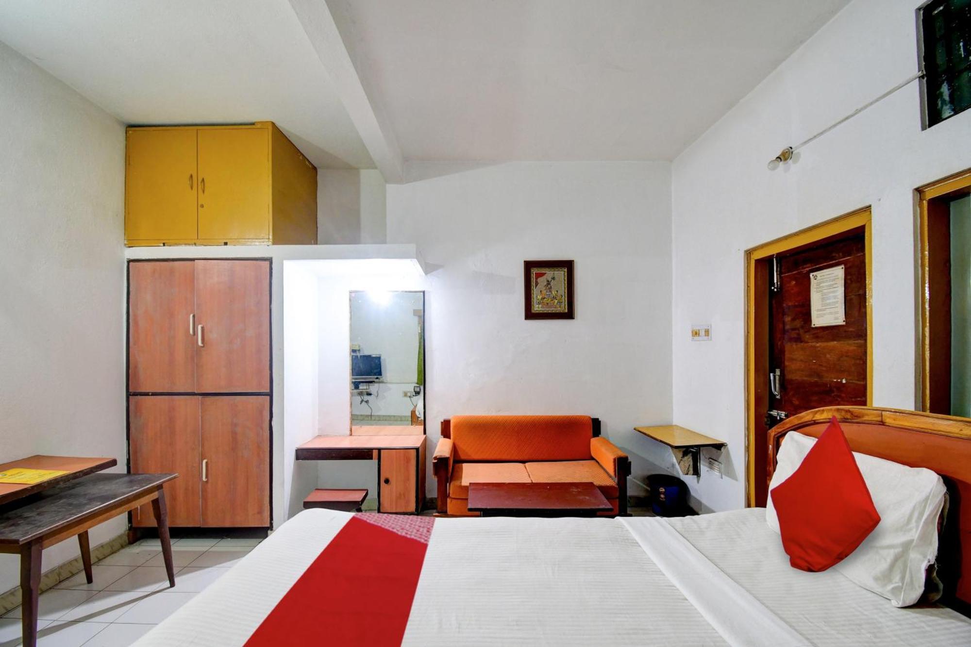 Hotel O Upasana Bhubaneswar Buitenkant foto